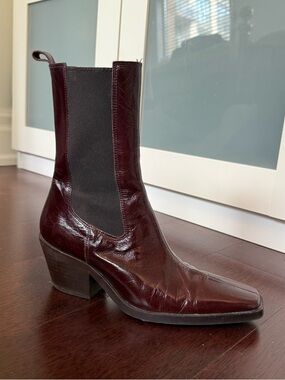 L'INTERVALLE Burgundy Leather Chelsea Block Heel Boot